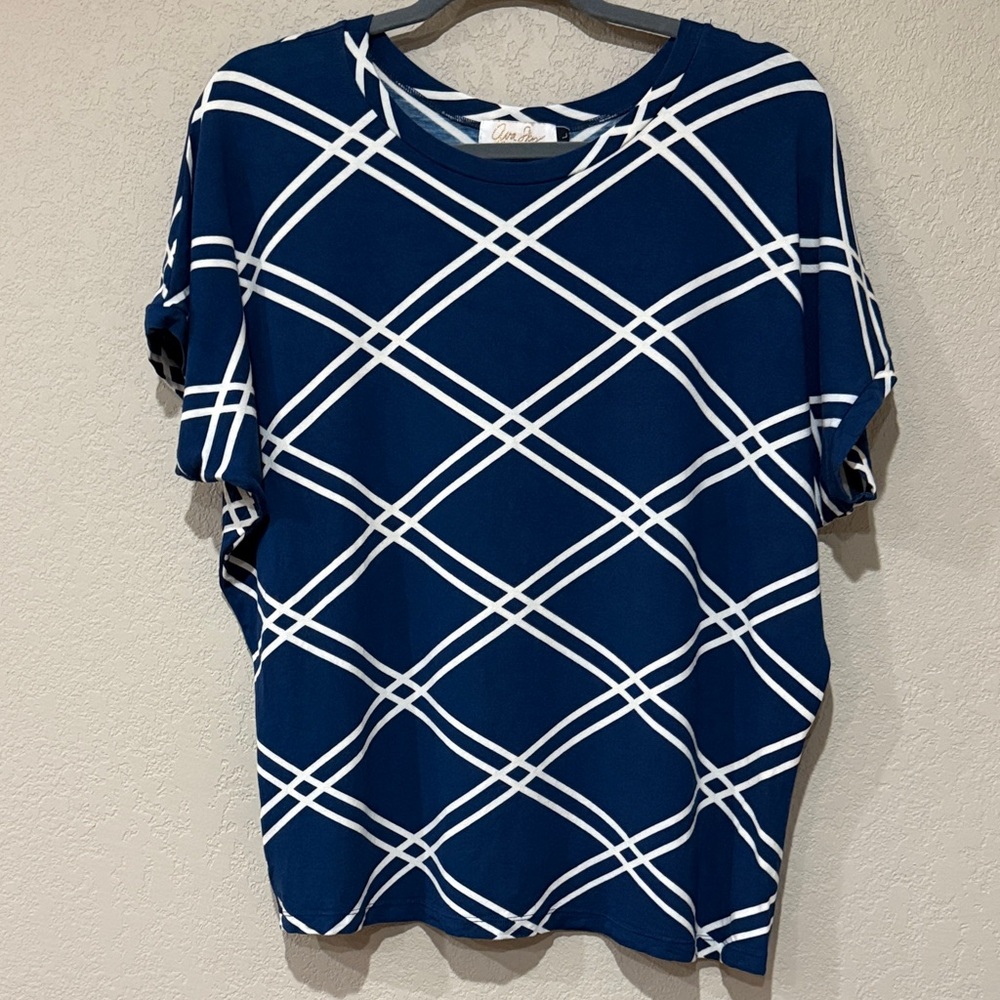 Ava Sky Top